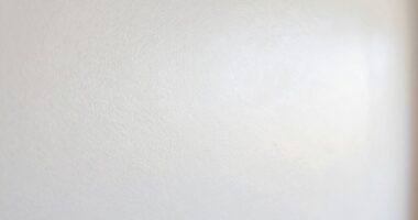 luxurious white wall finish