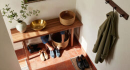 Entryway Furniture & Decor Checklist 2026
